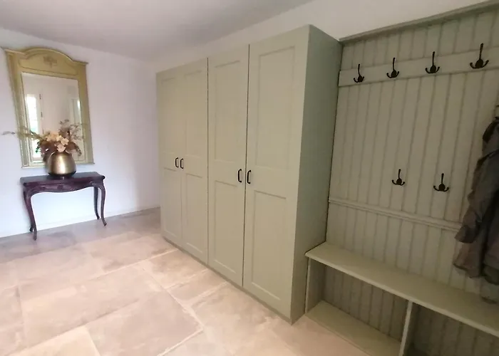 Entre 2 Mers - Charming Bed & Breakfast *